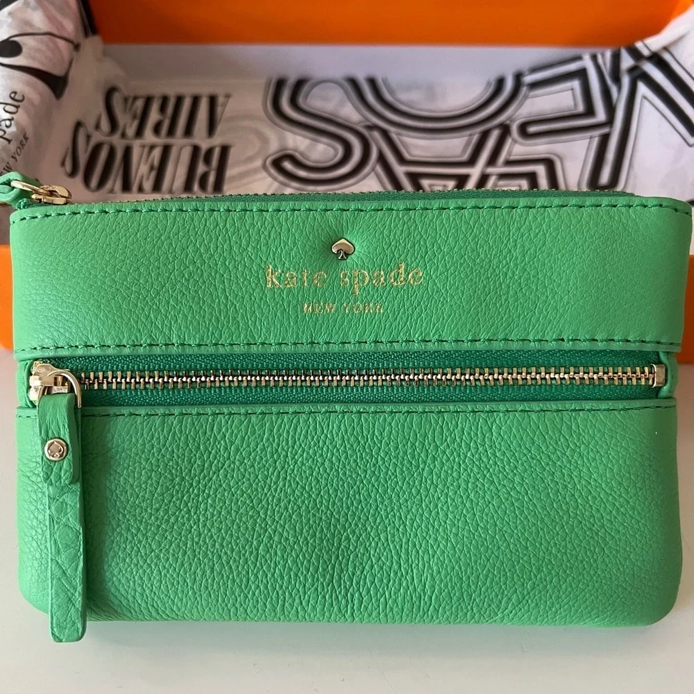 BRAND NEW W TAG KATE SPADE WRISTLET